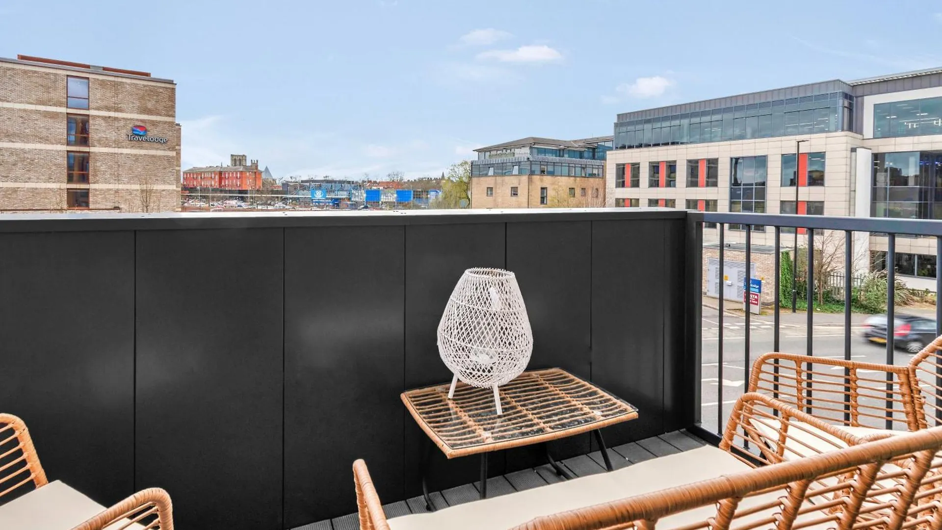 Apartment 21 Two Bedroom- With Secure Parking And Free Onsite Gym York